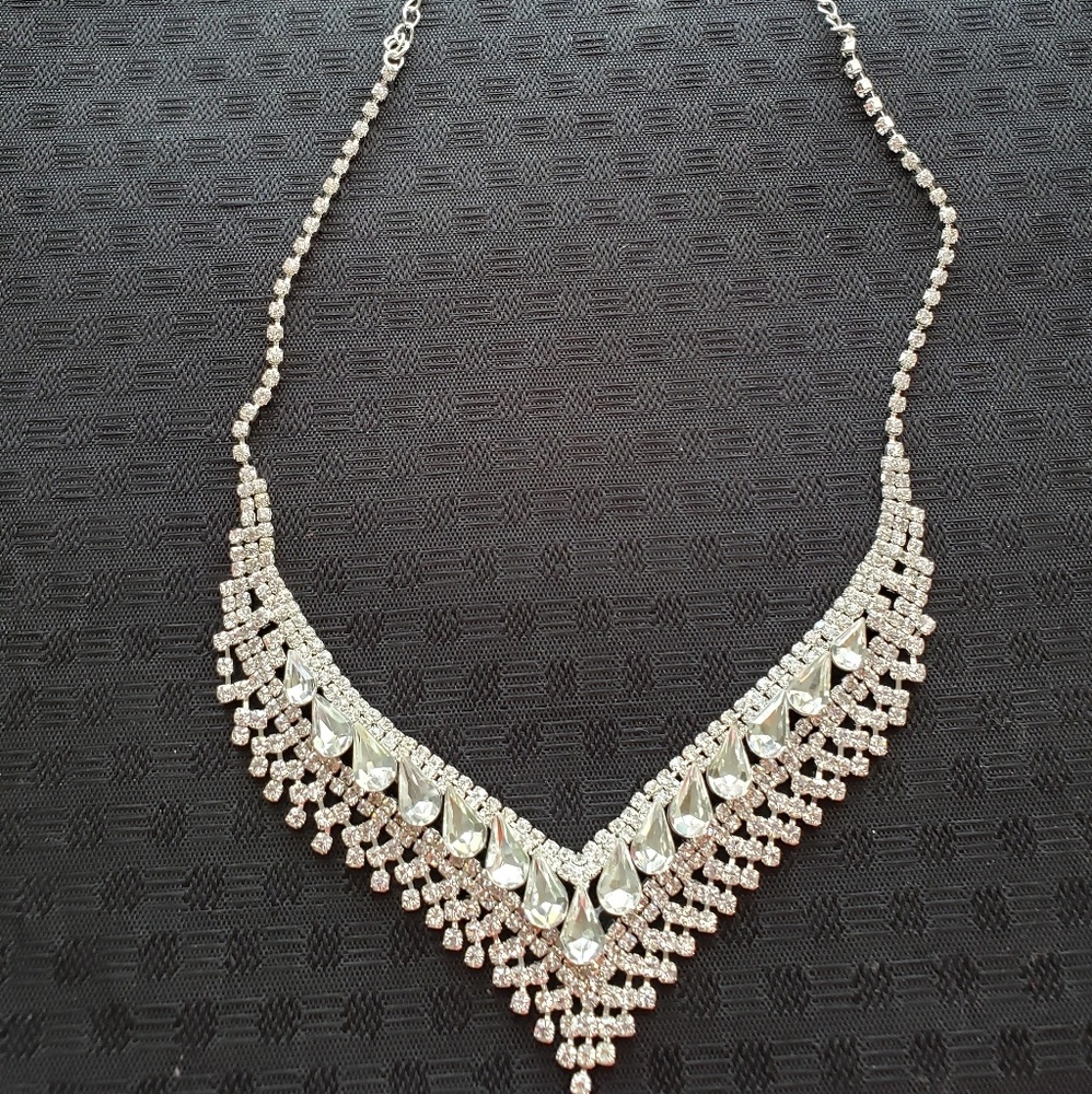 Ladies Necklace